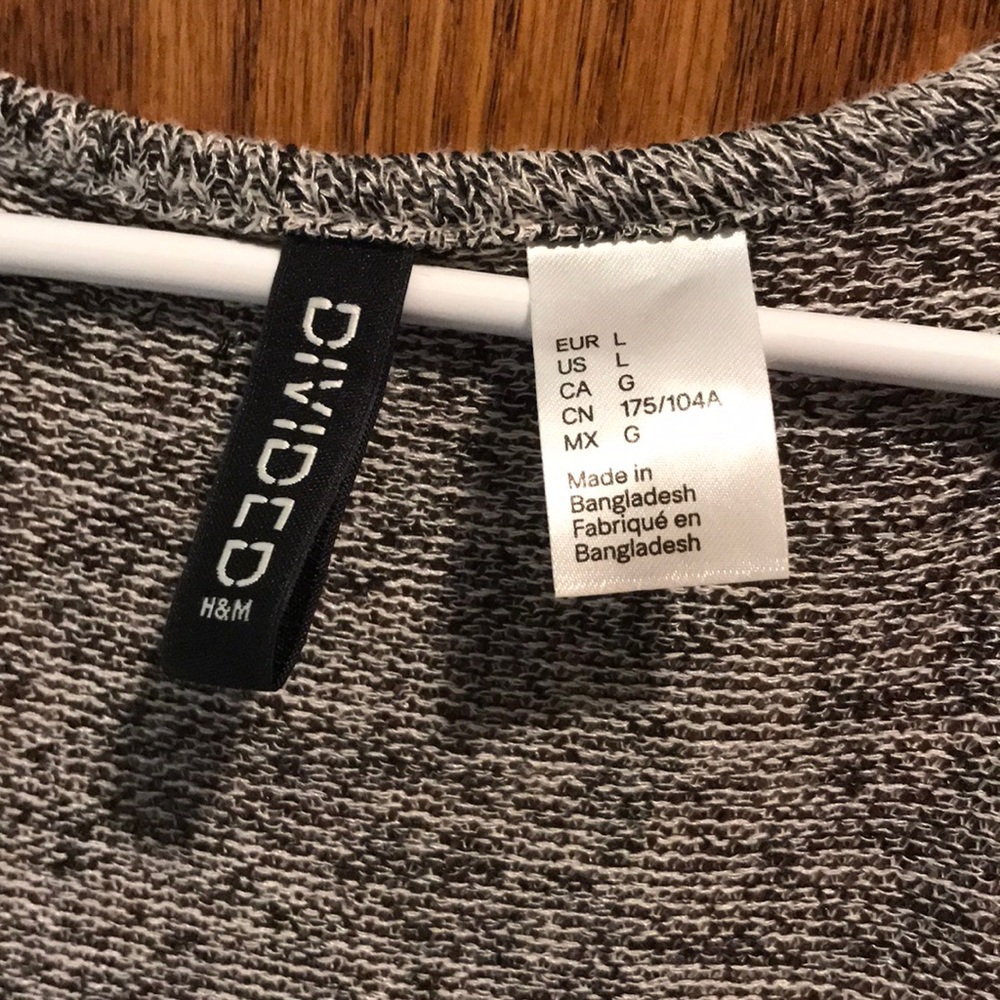 Long Cardigan - Picture 2 of 3